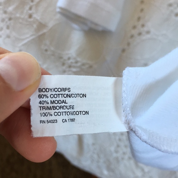 •Classic Gap 3/4 Sleeve Top• - Picture 5 of 5